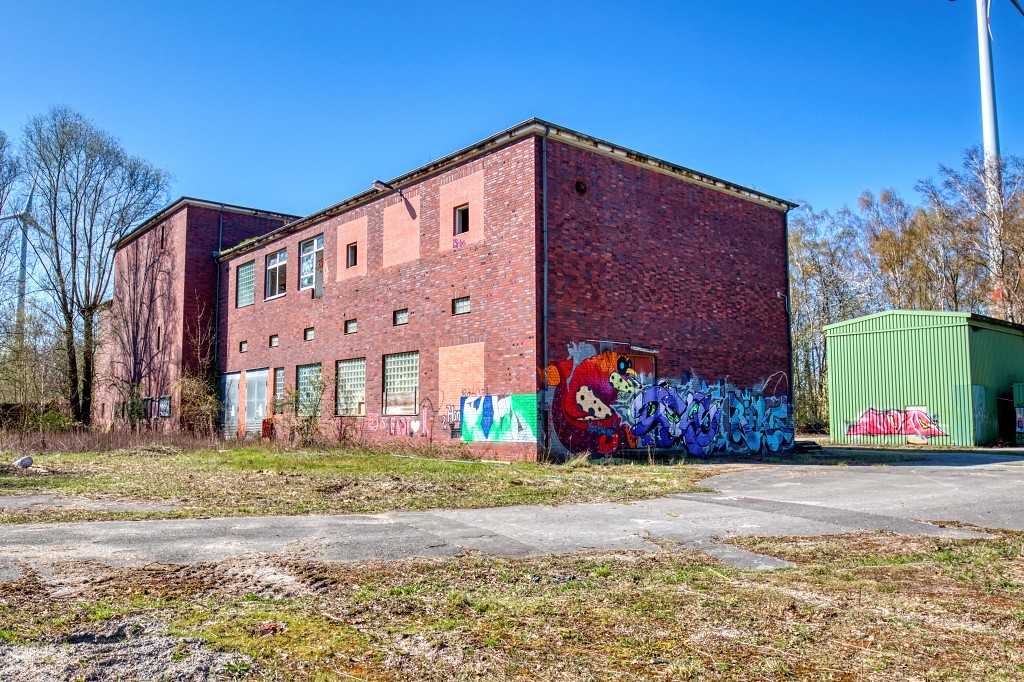HDR zeche p steenkolenmijn coal mine mine de charbon graffiti streetart factory usine urbex kunst kunstwerk decay verlaten lost place places abandoned explorer